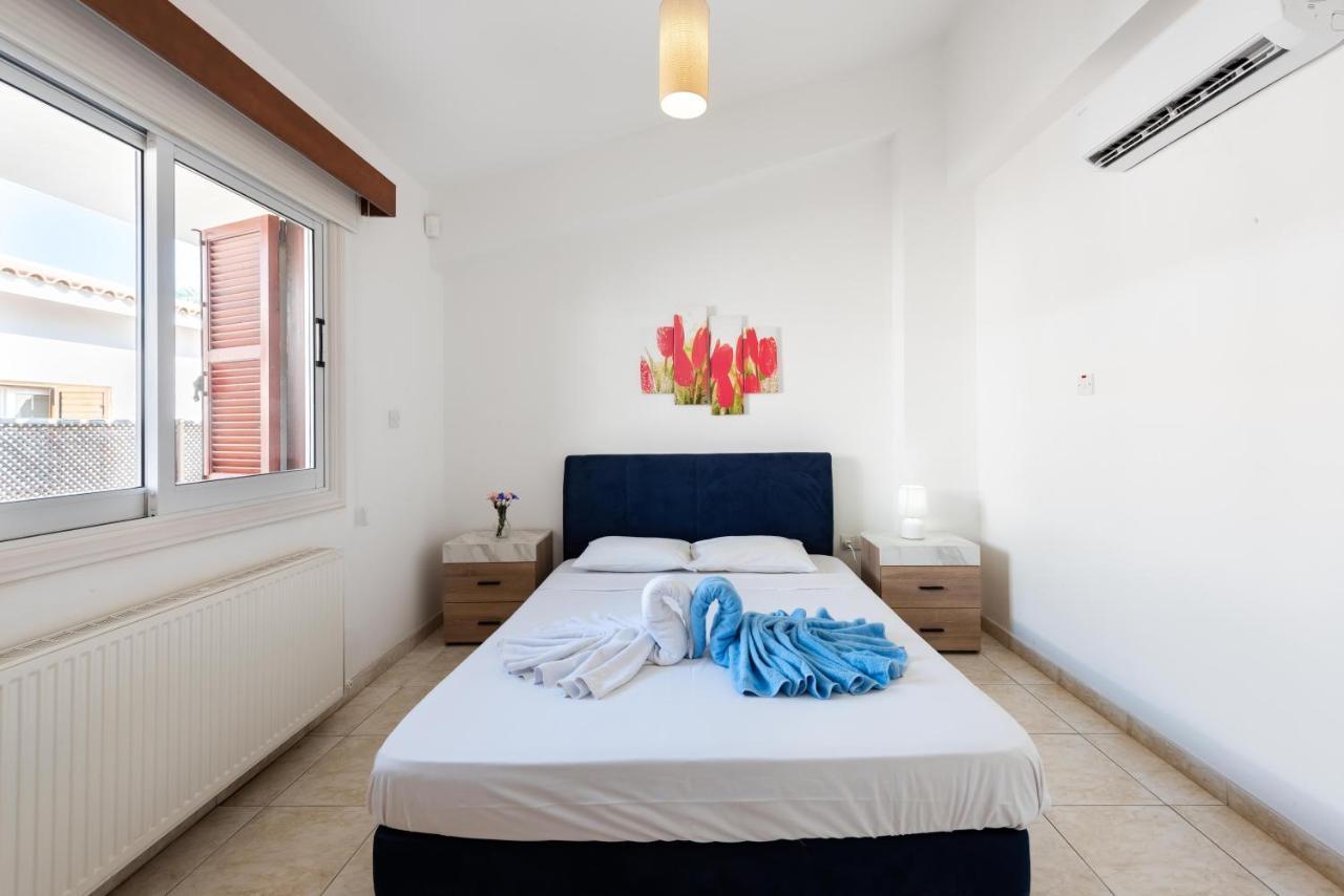 Villa Marina Sunrise By Ezoria Villas Kólpos tón Korallíon Eksteriør bilde