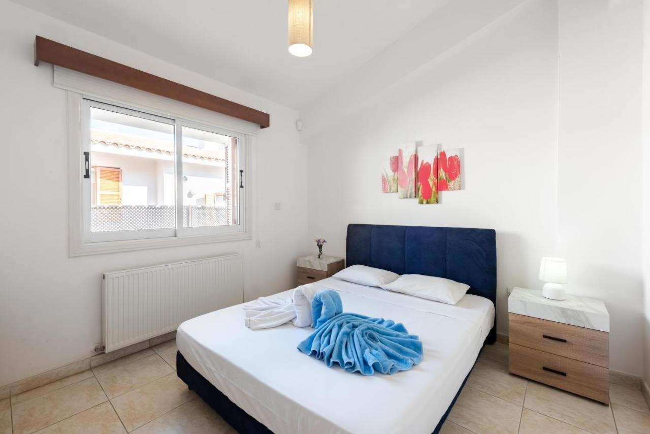 Villa Marina Sunrise By Ezoria Villas Kólpos tón Korallíon Eksteriør bilde